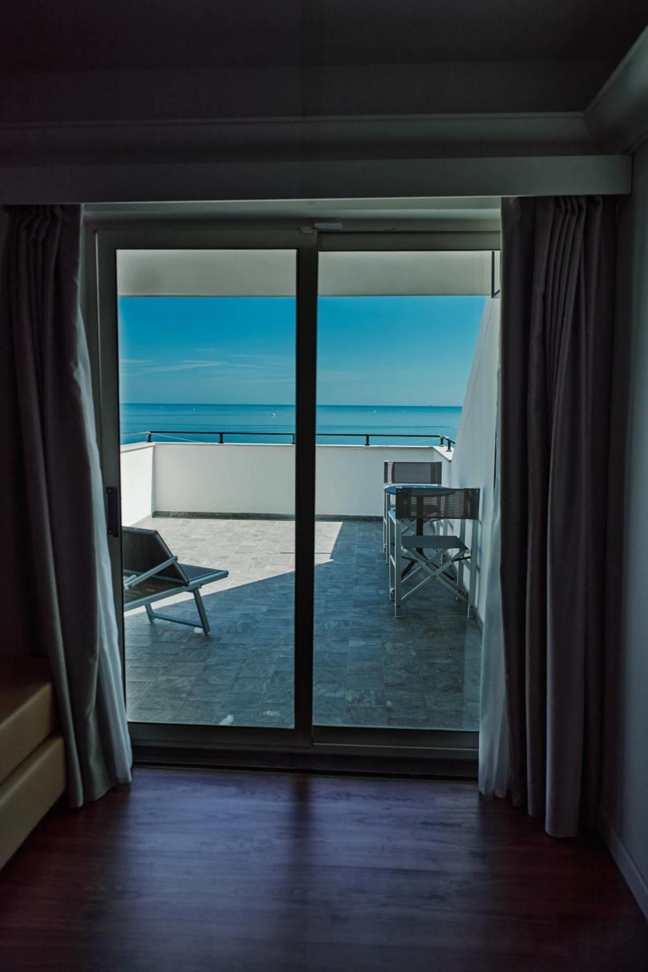 Hotel Negresco Κατόλικα Εξωτερικό φωτογραφία