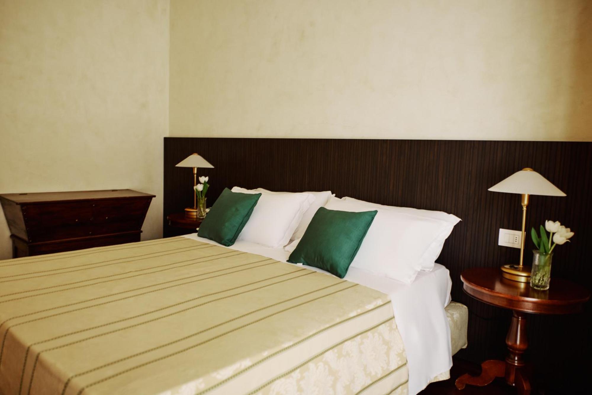 Hotel Negresco Κατόλικα Εξωτερικό φωτογραφία